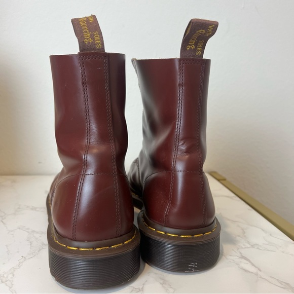 VINTAGE DR. MARTENS LACELESS 1460 PASCAL MAROON GOLD 8 eye men’s 13 - Picture 7 of 9